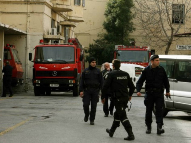 Νέα Μάκρη: Καταπλακώθηκε από αναβατόριο κατά τη διάρκεια μετακόμισης