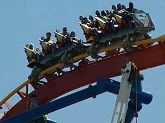 Βίντεο: Στο τρενάκι του τρόμου!