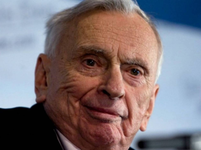 «Έφυγε» ο συγγραφέας Γκορ Βιντάλ