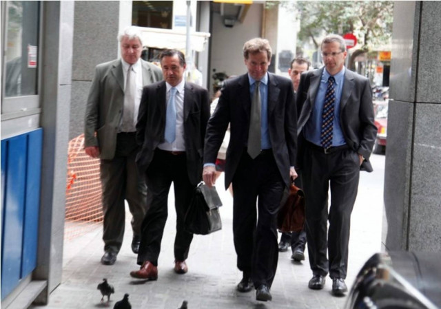 Συνάντηση Στουρνάρα-Τρόικα αύριο το μεσημέρι