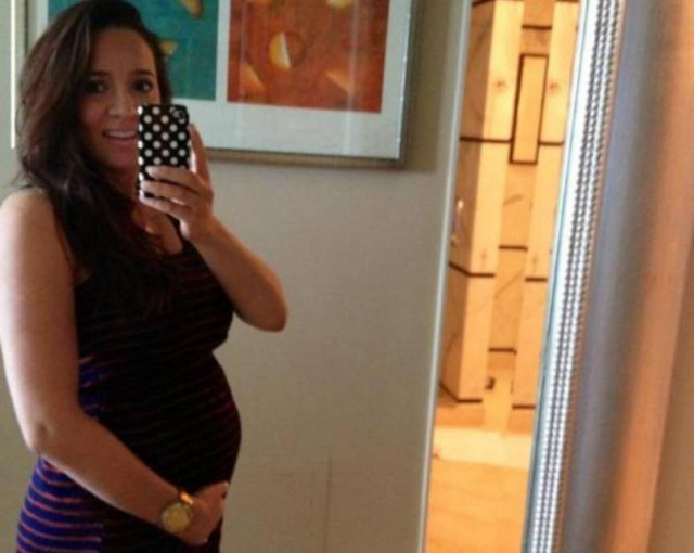 Η Καλομοίρα με την κοιλιά τούρλα (pic)