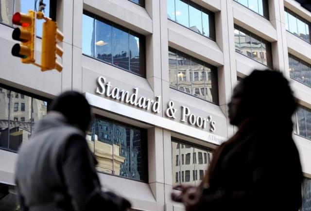 Η S&P υποβάθμισε την Κύπρο