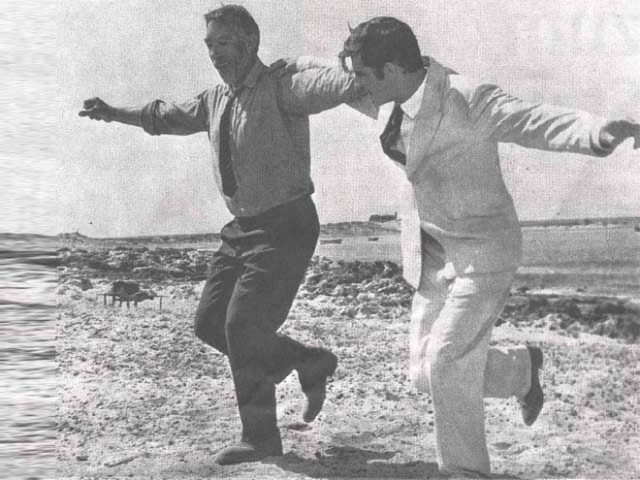 Θα χορέψουν το μεγαλύτερο συρτάκι στον κόσμο!