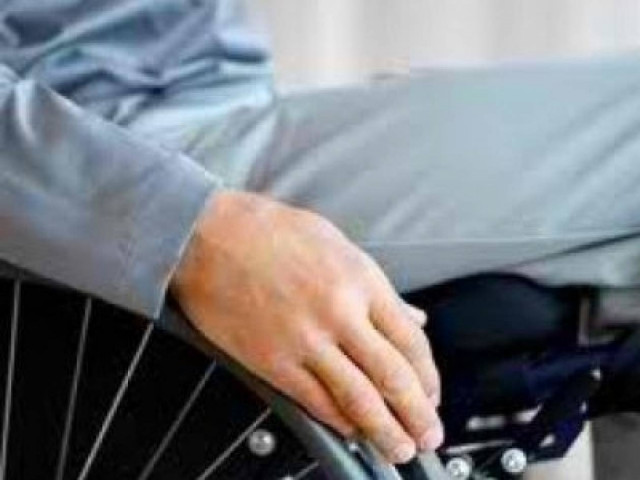 ΑΠΙΣΤΕΥΤΟ: Οδηγός κατέβασε ανάπηρο από το λεωφορείο. Διαβάστε γιατί...