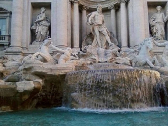 Χωρίς διακοπές, έξι στους δέκα Ιταλούς