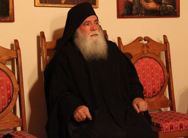 Νεκτάριος Μουλατσιώτης: Τα σχολεία μας πέταξαν τον θεό (vid)!