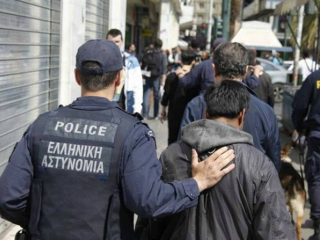 Ξένιος Ζευς: 1.130 προσαγωγές αλλοδαπών - 395 παράνομοι