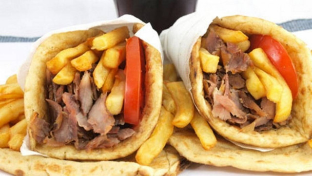 Δεκάδες κιλά ακατάλληλα τρόφιμα σε ψητοπωλείο στη Μακύνεια