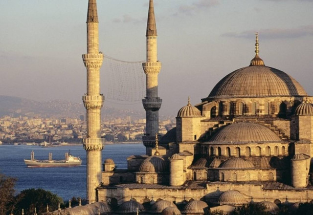 Star:«Ελληνες αφεντικά αναζητούν δουλειά στην Τουρκία»