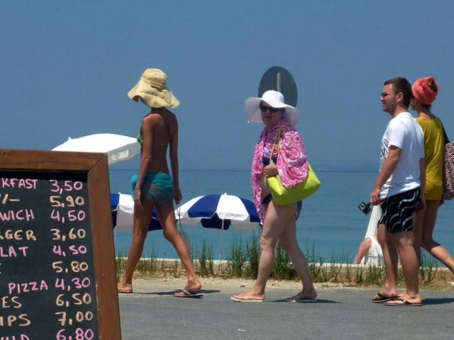 Ελπίδες για «ανάσα» στον τουρισμό