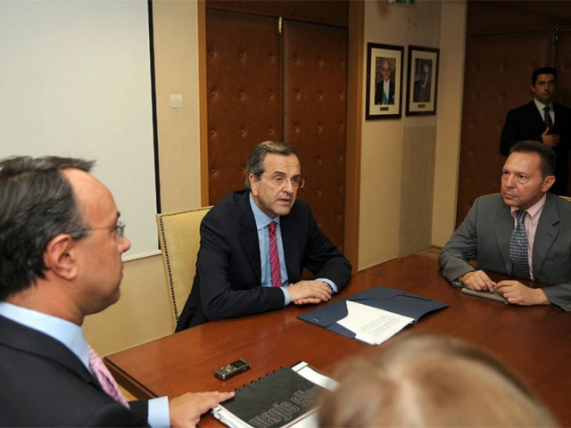 Στο στόχαστρο τα μισθολόγια των ΔΕΚΟ