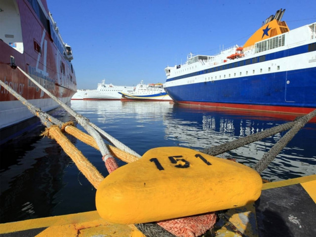 Αυξημένη η κίνηση σήμερα στο λιμάνι του Πειραιά