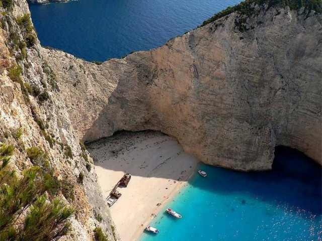 7 στους 10 Έλληνες δεν πάνε διακοπές!