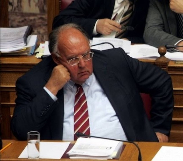 Μόνο τον Τσοχατζόπουλο καρφώνει στο «Μαζί τα φάγαμε» ο Πάγκαλος