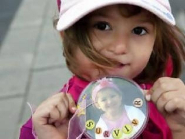 Πάσχει από καρκίνο του μαστού και είναι μόλις δύο ετών