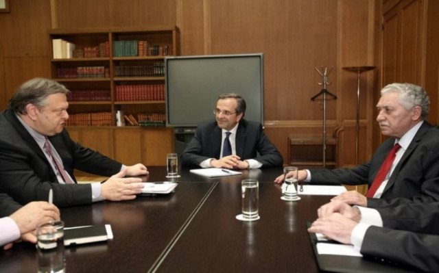 Σύσκεψη πολιτικών αρχηγών πριν την έλευση Γιούνκερ