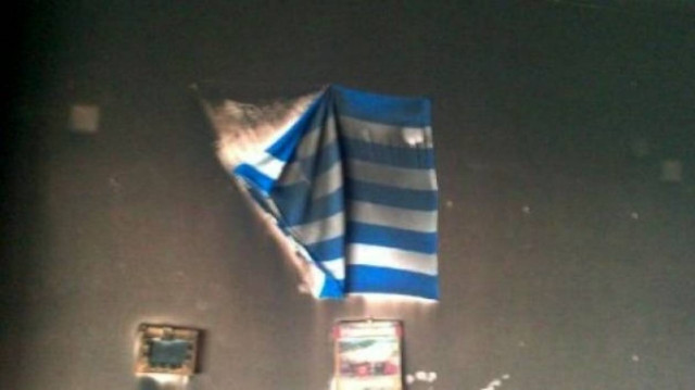 Εικόνες από τον εμπρησμό στα γραφεία της Χρυσής Αυγής στο Παγκράτι