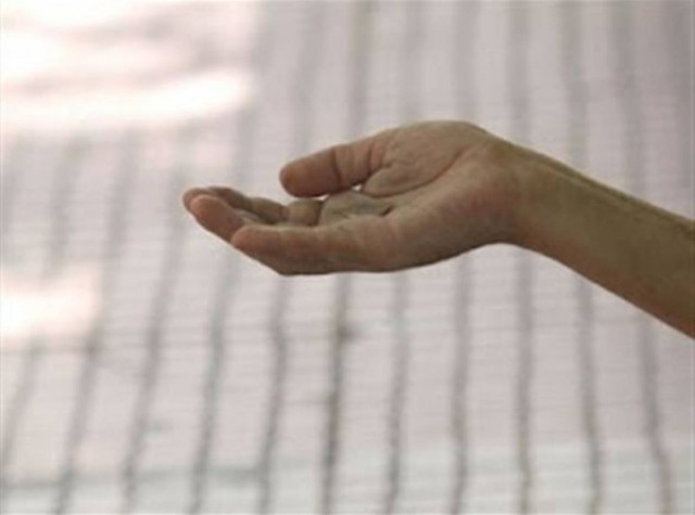 ΣΟΚ: Ανάγκαζαν ηλικιωμένους να επαιτούν…