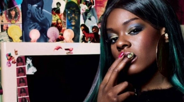 Video: Εξώφυλλο απαγορεύτηκε λόγω ενός προφυλακτικού!