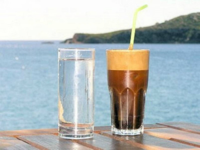 Έρευνα: Ποιοί πίνουν τους περισσότερους καφέδες;