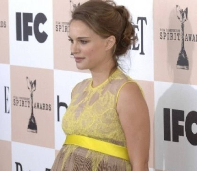 H Natalie Portman δε θέλει άλλο ένα παιδί, θέλει άλλο ένα κρασάκι