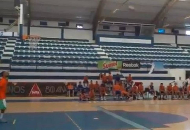 Video: Πέτυχε 18/18 τρίποντα