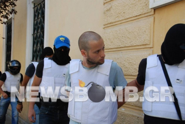 Ο ληστής της Πάρου σχεδίαζε «χτύπημα» στην Εθνική τράπεζα Λαμίας