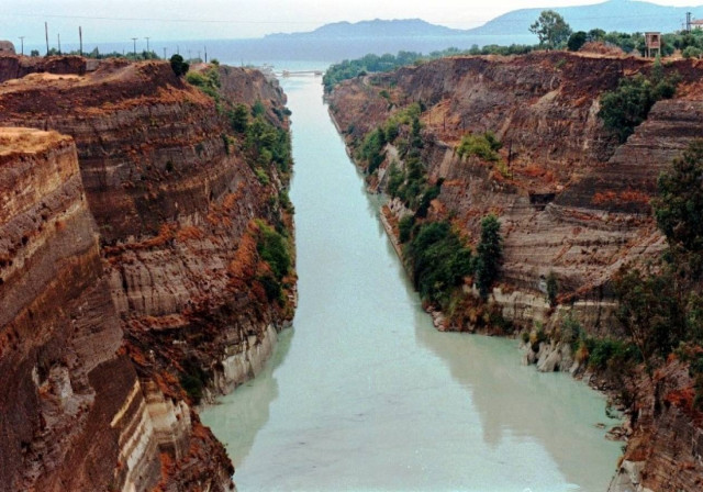 Κλείνει για τη ναυσιπλοΐα ο Ισθμός της Κορίνθου