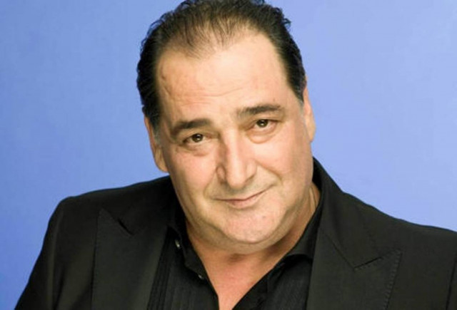 Ο Βασίλης Καρράς έγινε τατουάζ σε πόδι θαυμαστή του!