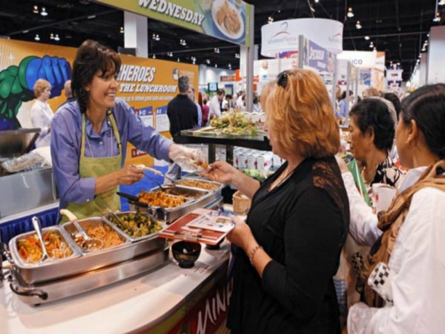 ΗΠΑ: Στα σκουπίδα τρόφιμα αξίας 165 δισεκ .ευρώ κάθε χρόνο