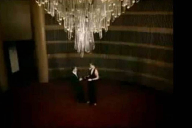 H απόλυτη ανατροπή (video)