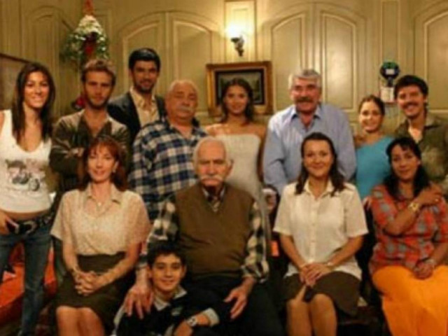 ΔΕΙΤΕ: Πως είναι σήμερα οι πρωταγωνιστές από «Τα σύνορα της αγάπης»