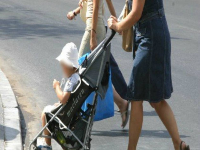 Πάτρα: Άρπαξε το μωρό από τη μάνα και το φίλησε στο στόμα