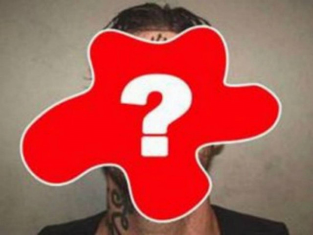 ΣΟΚΑΡΙΣΤΙΚΗ ΦΩΤΟΓΡΑΦΙΑ: Κάνει τα πάντα για να μοιάζει στον αντίχριστο