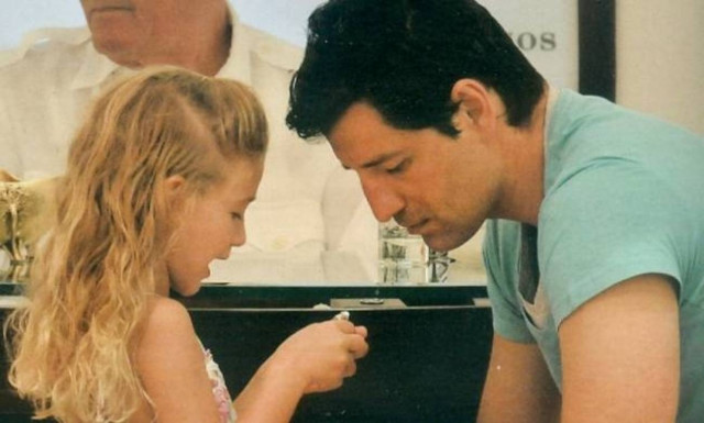 Όταν η Αναστασία εξηγεί στον μπαμπά Ρουβά!