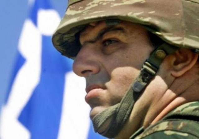 Σε απόγνωση ο στρατιωτικός: Δε μπορώ να πάρω γάλα στο παιδί μου!