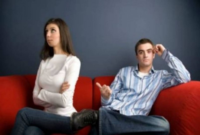 Εννέα θανατηφόρες λέξεις που χρησιμοποιούν οι γυναίκες!