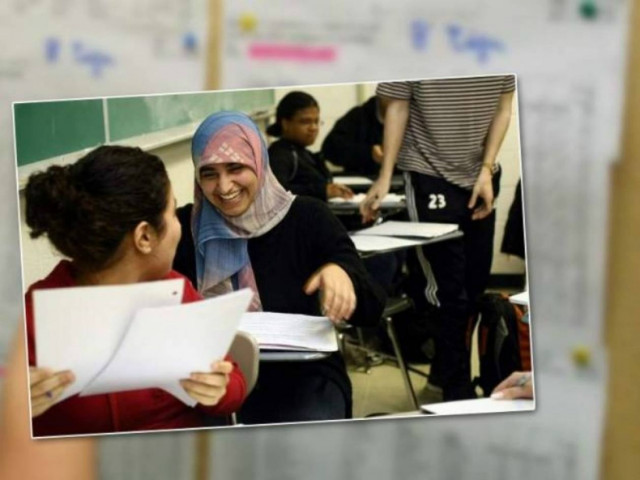 Χρυσή Αυγή: Όχι στα προνόμια εισαγωγής των μουσουλμάνων σε ΑΕΙ - ΤΕΙ