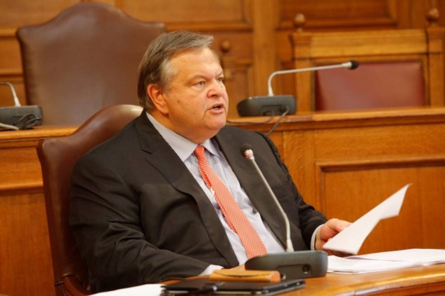 Βενιζέλος: Στηρίζουμε αλλά δεν ψηφίζουμε οτιδήποτε