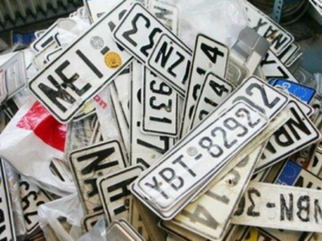 Καταθέτεις πινακίδες; Θα πληρώσεις!