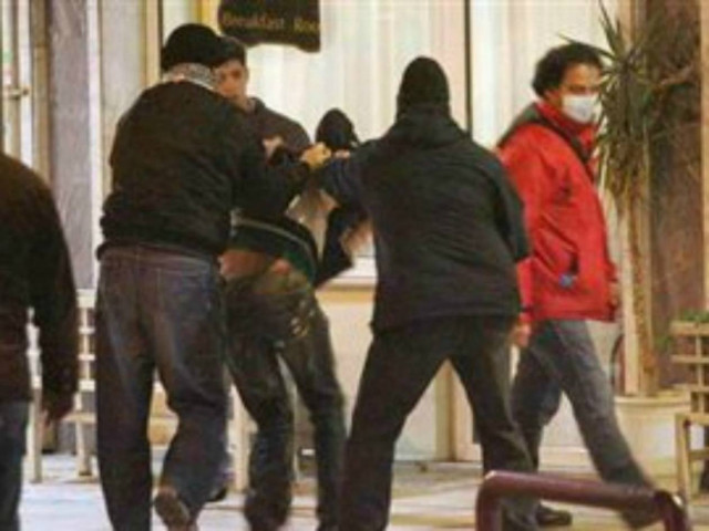 Ομάδα Αλβανών ξυλοκόπησε Έλληνα