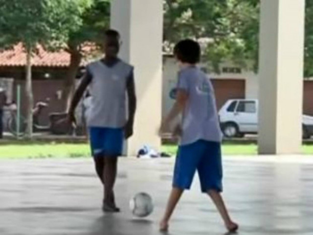 Βίντεο: Ένας 11χρονος χωρίς πατούσες στην Barcelona!