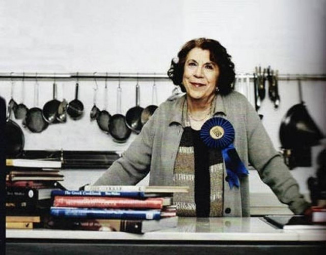 Πέθανε η Tess Mallos