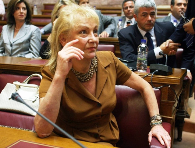 Καραμπίνα σκέφτεται να αγοράσει η Φ. Πιπιλή