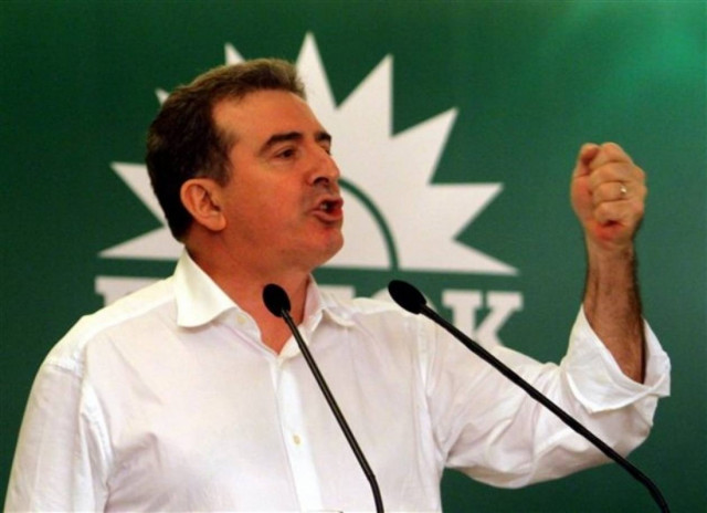 Δεν θα πάει ούτε ο Χρυσοχοΐδης στα γενέθλια του ΠΑΣΟΚ