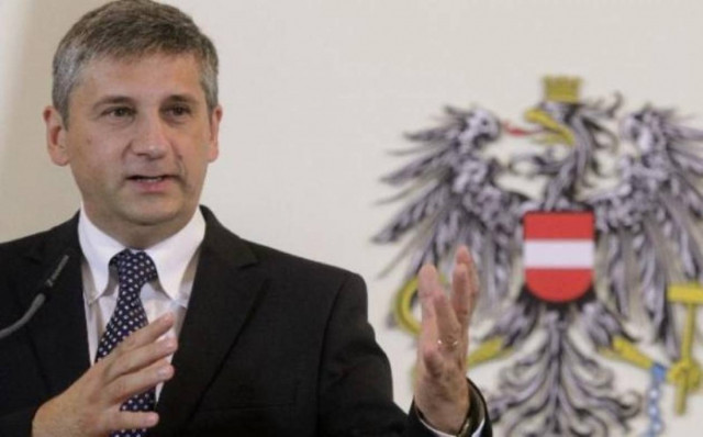 Αυστριακός ΥΠΕΞ: Πρώτα μεταρρυθμίσεις και μετά χρήματα στους Έλληνες