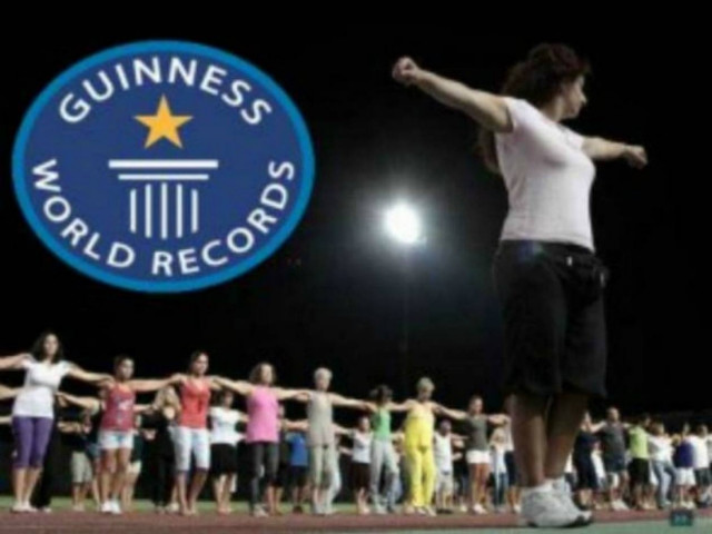 Δείτε το συρτάκι των 5.614 ατόμων που έσπασε το ρεκόρ Γκίνες