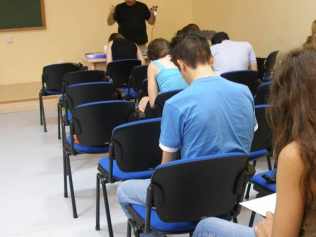 Προειδοποιούν με κινητοποιήσεις στην εξεταστική του Σεπτεμβρίου