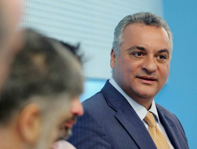 Καραμανλής, Κεφαλογιάννης και ίντερνετ