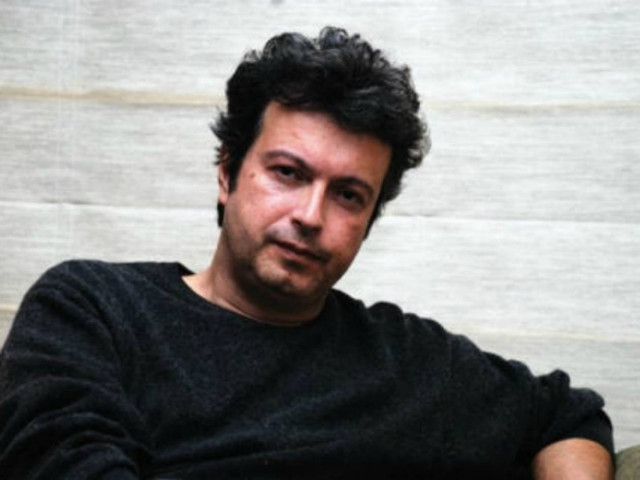 «Γι αυτό σε πληρώνει ο ελληνικός λαός λαμόγιο...»